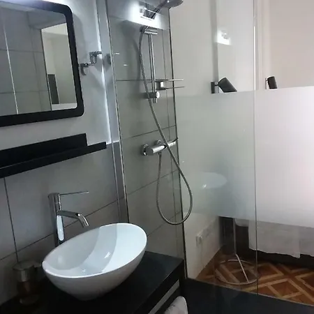 Porporella Nocleg ze śniadaniem *